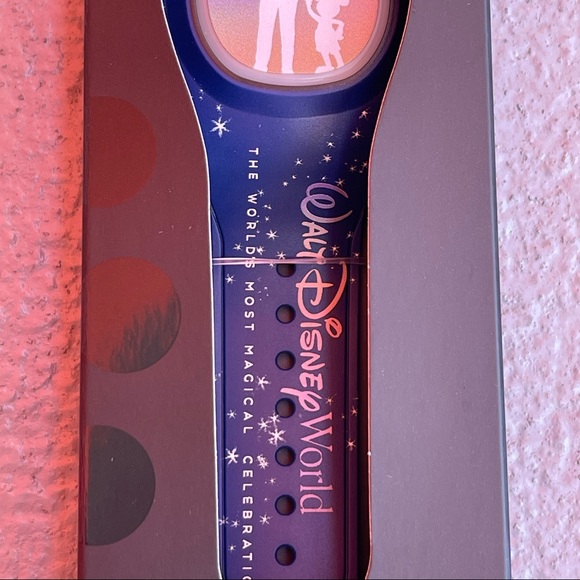 ❌SOLD❌ NEW Disney MAGICBAND+ MagicBand PLUS WDW 50th Anniversary Walt & Mickey - Picture 8 of 11